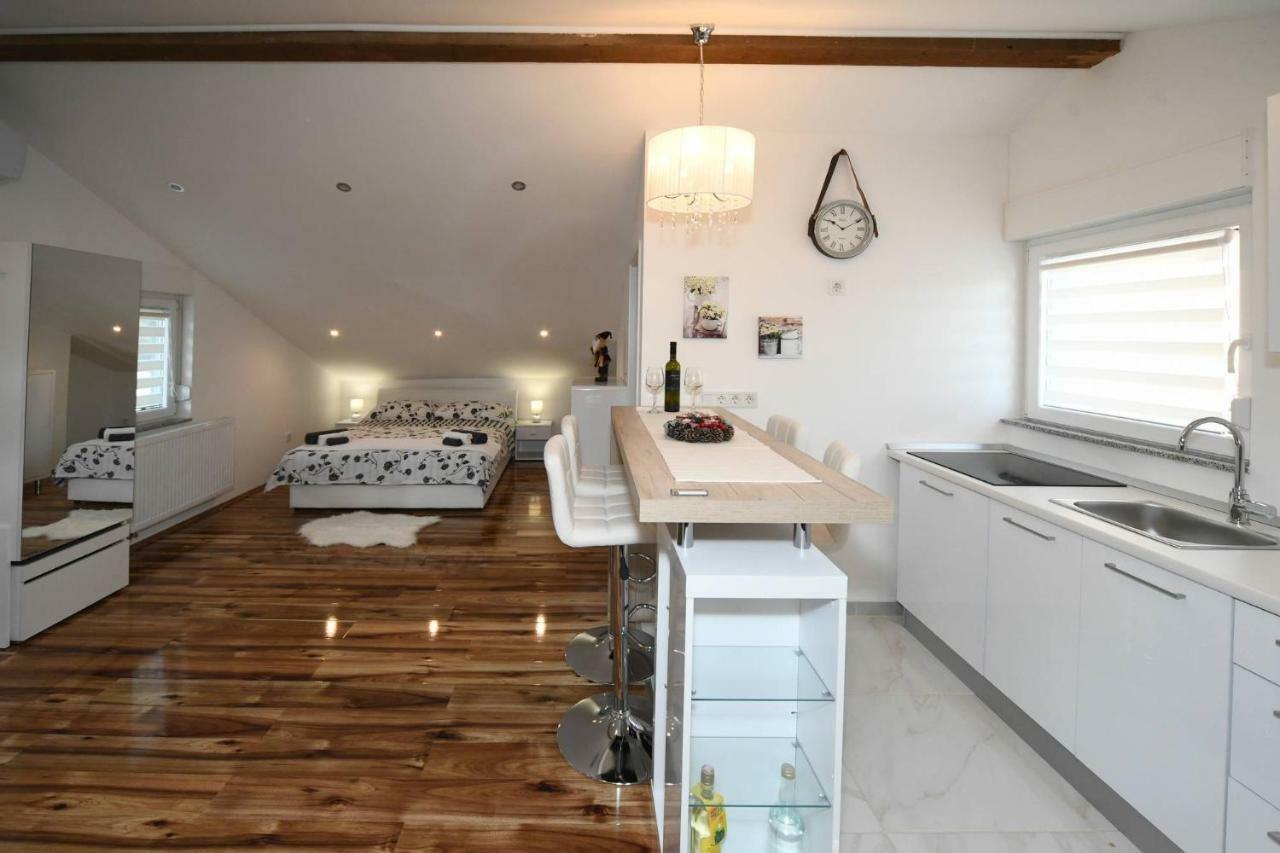 "Oasis Of Peace Zagreb-Apartments" Экстерьер фото